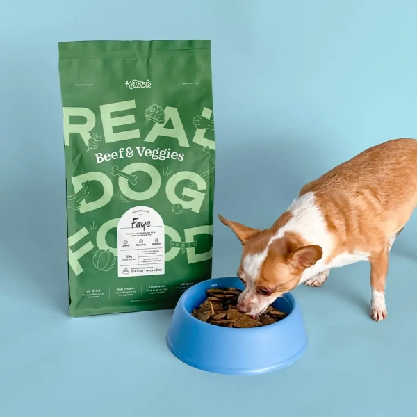 طعام الحيوانات الأليفة